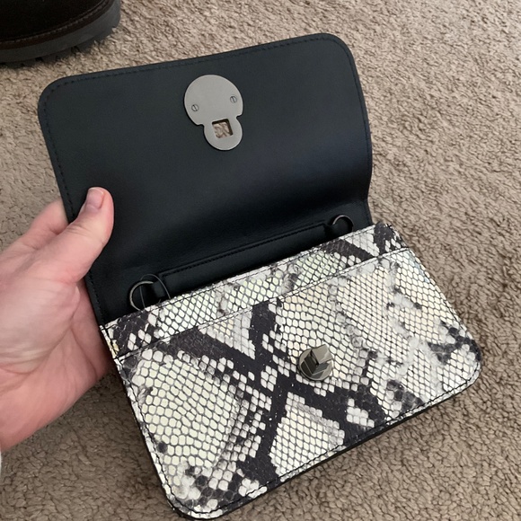 Longchamp Crossbody Clutch Bag Metallic Suede Leather - Picture 8 of 10